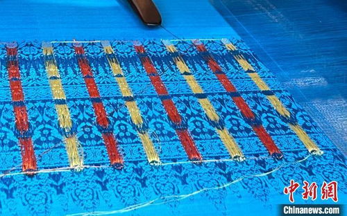 柬埔寨湄公河畔百年 水布 织造工艺引客来