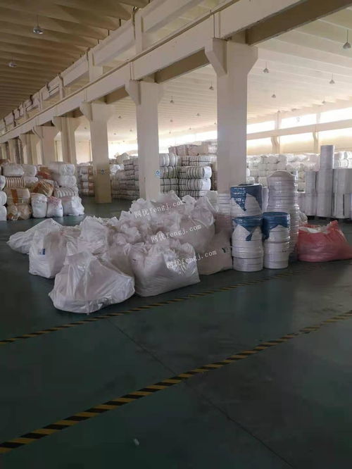 无纺布厂处理积压卫生巾原材料 200吨无纺布与经纬编布销售方案